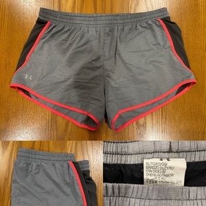 5/$30✨ Under Armour Athletic Shorts